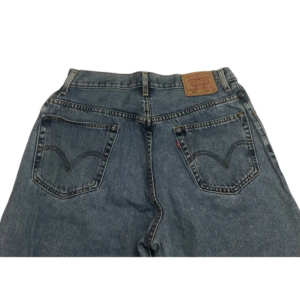 Levis 505 Regular Fit Mens Blue Jeans 36x30 Medium Wash Straight Leg Denim